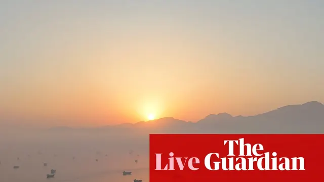 Hormuz Breakthrough: Iran and Oman Map Shipping Routes as Toman Eases Under Diplomatic Hopes