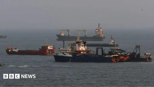 Hormuz Tensions Drive Toman Down, Gold Up Amid Saudi Tanker Attack Claims