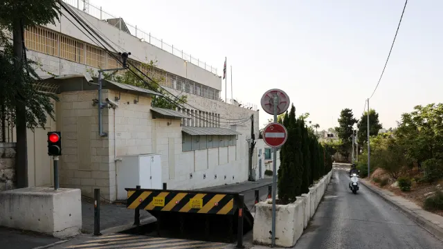 Diplomatic Compromise in East Jerusalem as NEAR Protocol Enters Top 20 After 140% Surge