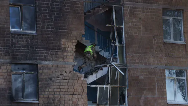 Kyiv’s Southern Bridge Struck Amid Escalation; FlyDubai Hijacking Averted in Mid-Air Chaos